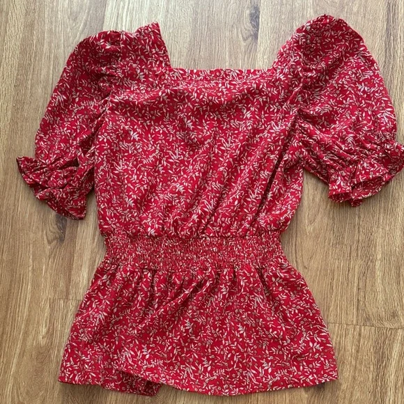 Hayden Red Floral Puff Sleeve Blouse - Picture 5 of 6